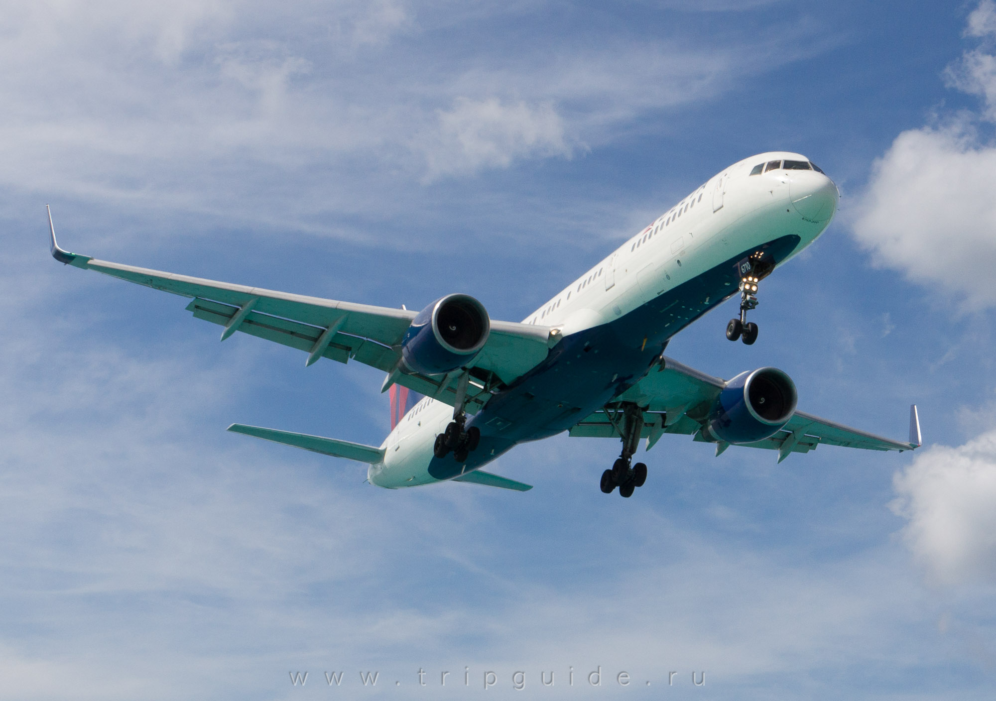 Самолет Boeing 757 авиакомпании Delta, бортовой номер N6710E из Атланты (ATL) Самолет Boeing 757 авиакомпании Delta, бортовой номер N6710E из Атланты (ATL)