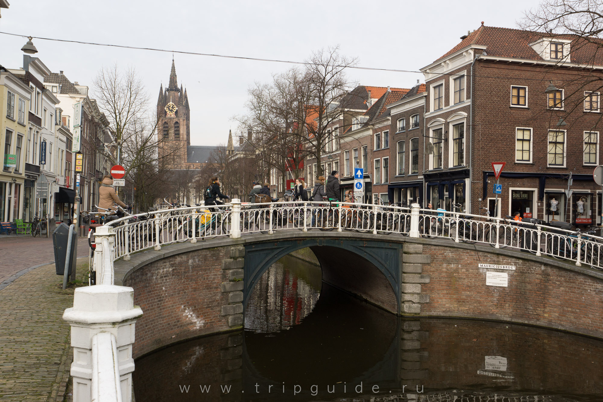 Канал Старый Делфт (Oude Delft) Канал Старый Делфт (Oude Delft)